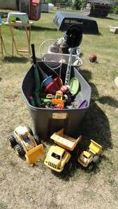 lot 203 image: Kids Toys