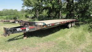lot 217 image: 2004 25 Felling Trailer