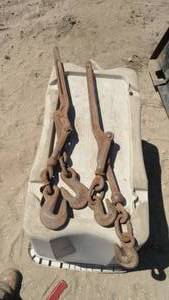 lot 261 image: 2 Chain binders