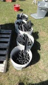 lot 51 image: Wind clips