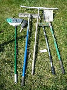 lot 73 image: Cement tool, Brooms, Squeegee, shovel