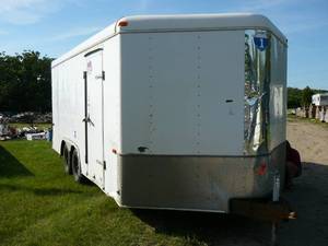 lot 65 image: 2003 Enclosed Trailer  8 x 16