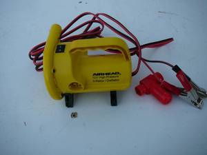 lot 312 image: Air head air pump with hose