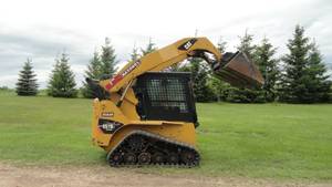 lot 398 image: 2013 Caterpillar 257B3 Track Loader