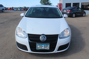 2010 Volkswagen Jetta Wolfsburg - 2 Owners -