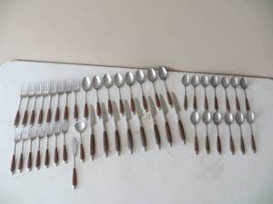 46 Pieces of VINTAGE Wood-Handled Silverware