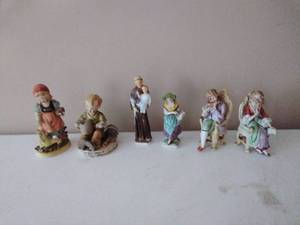 Lot of 6 Figurines