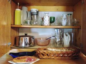 Lot of Kitchen Items
