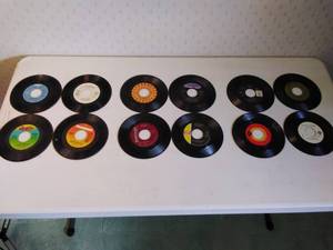 Lot of 12 45RPM Records