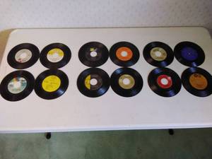 Lot of 12 45RPM Records
