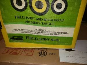 lot 55 image: Bone Collector Combo Archery Target