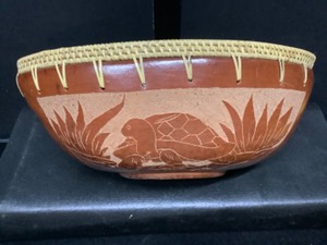 lot 137 image: Decorative Ethnic Misc