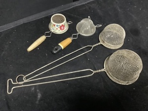 lot 172 image: Vintage Kitchenware