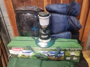 lot 50 image: New Coleman Tent & 3 Sleeping Bags