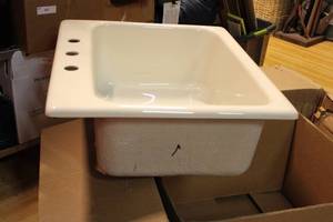 lot 54 image: Iverness 3 Hole Kitchen Sink