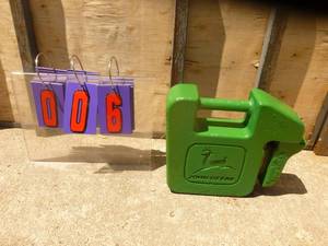 John Deere suitcase weight. 40 lbs. As shown.