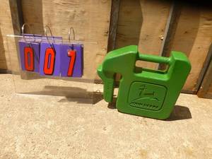 John Deere suitcase weight. 40 lbs. As shown.