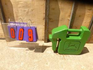 John Deere suitcase weight. 40 lbs. As shown.