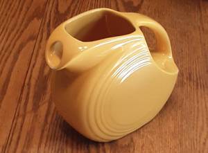 FIESTA HOMER LAUGHLIN DAFFODIL YELLOW pitcher