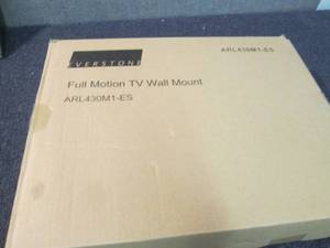 lot 30 image: Everstone Full Motion TV Wall Mount...