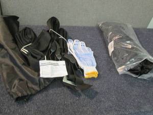 lot 81 image: 2 Sets of Movings Straps & Gloves i...