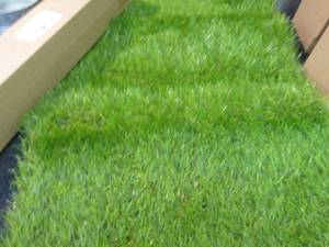 lot 94 image: 2 Artificial Grass Dog Mats Z3...