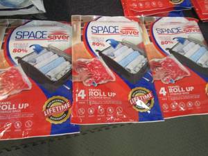 lot 105 image: 3- 4pk Travel Roll Up Bags Z1...