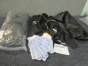 lot 113 image: 2 Sets of Movings Straps & Gloves i...