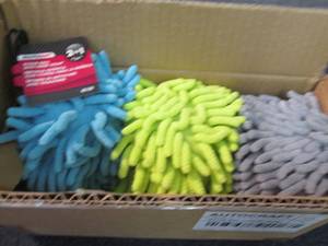 lot 140 image: Case of 6 Autocraft Scrub Balls wit...