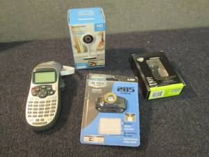 lot 194 image: Dymo Labeler, WiFi Smart Camera, He...