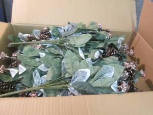 lot 213 image: Box of Artificial Flowers...