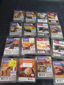 lot 228 image: 16 pks  Scented Wax Melts...