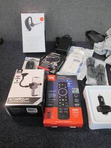 lot 245 image: Assorted Electronic Accessory Items...