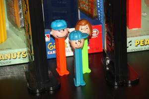 Peanuts Pez Dispenser Lot  8 Dispensers