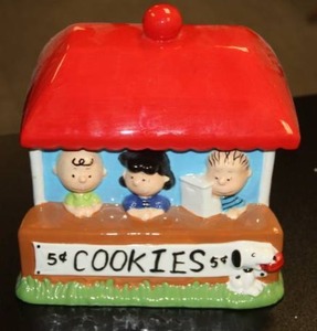 Westland Peanuts Cookie Stand #20718 Cookie Jar