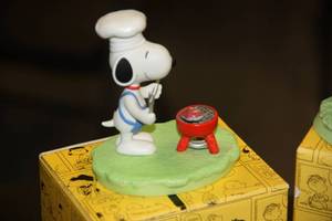Hallmark Peanuts Figurine Lot #1  2 Figures