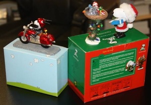 Snoopy Figurine Lot  2 Figures