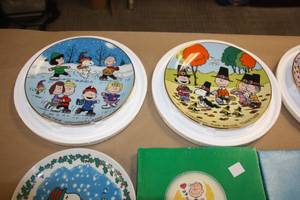 Peanuts Collectible Plate Lot  12 Plates