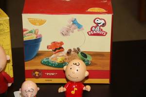 Peanuts Charlie Brown Collectibles Lot  5 Items