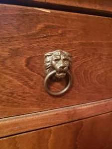 lot 140 image: Vintage 6 Drawer Dresser