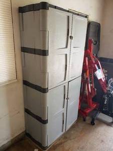 lot 51 image: 6 Foot Shop Cabinet (A)