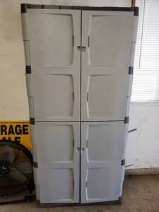 lot 53 image: 6 Foot Shop Cabinet (B)