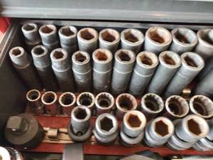 lot 72 image: Automotive bit Collection
