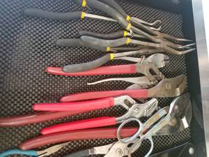 lot 85 image: Collection of Pliers