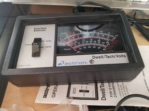 lot 75 image: Collection of Automotive Maintenance Electronics