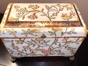 Decorative Vanity Box