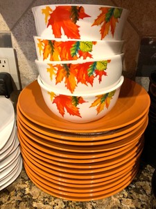 Lot Royal Norfolk Dish Set
