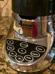 Cuisinart Smart Power 7-Speed Blender and Waring Vintage Two Speed Blender