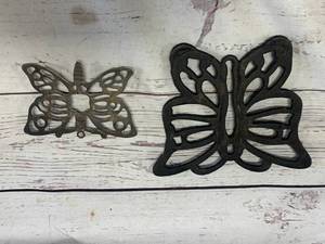 lot 37 image: Lot of 2 Butterflies (cast & silver plate)