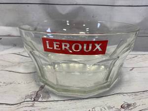 lot 49 image: Vintage Leroux Glass Ice Bowl 10 Diameter
